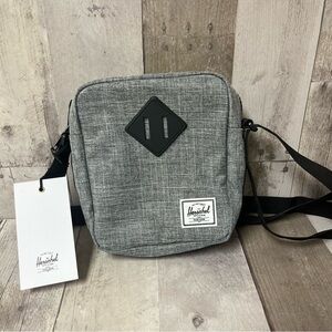 NWT Herschel Supply Company  Heritage Crossbody